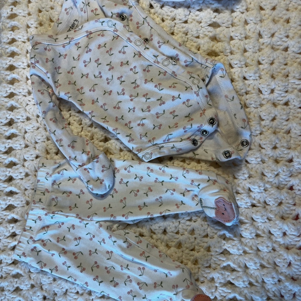Carter's Newborn Floral Set